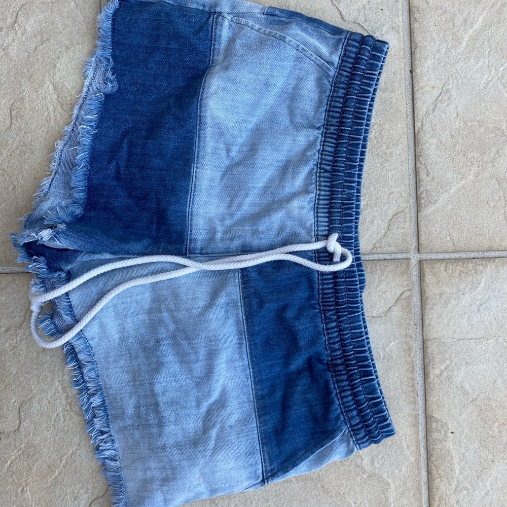 Aerie Light shorts with tie